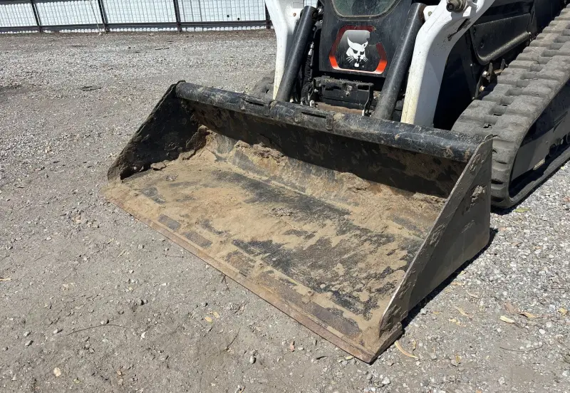 2022 Bobcat T76 photo 14