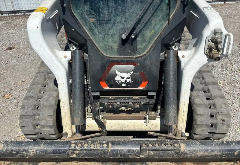 2022 Bobcat T76 photo 11