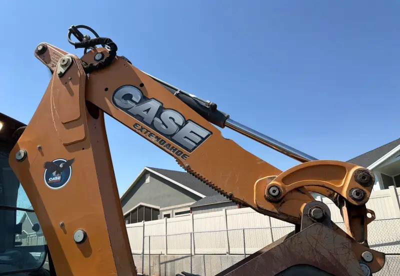 2012 Case 580 Super N photo 36