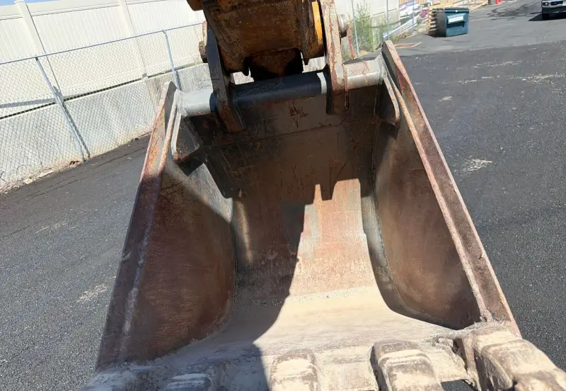 2012 Case 580 Super N photo 35